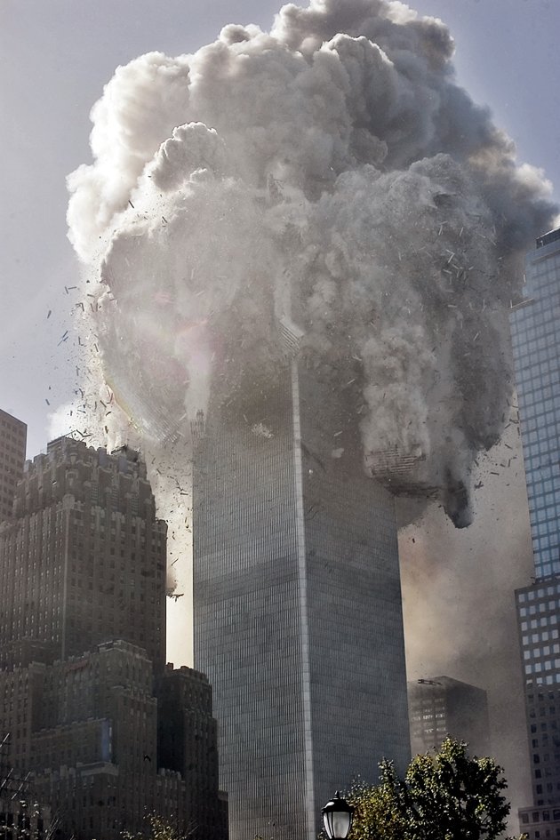 28 Of The Most Powerful September 11 Pictures | DailyMilk