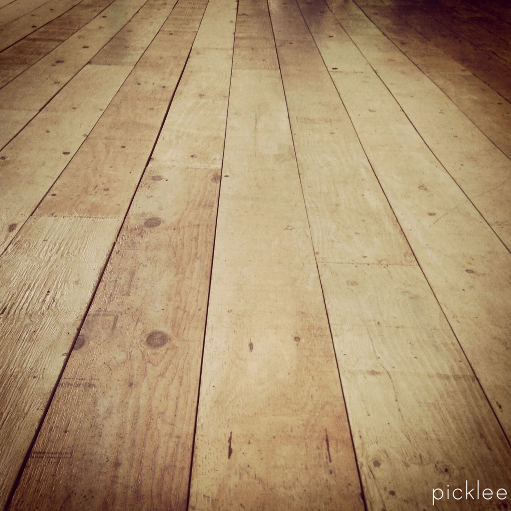 plywood_-floor_wide-plank_farmhouse_floor1