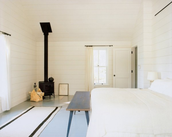 beach-bedroom-simple-white